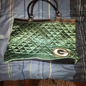 Green Bay Packers tote bag.